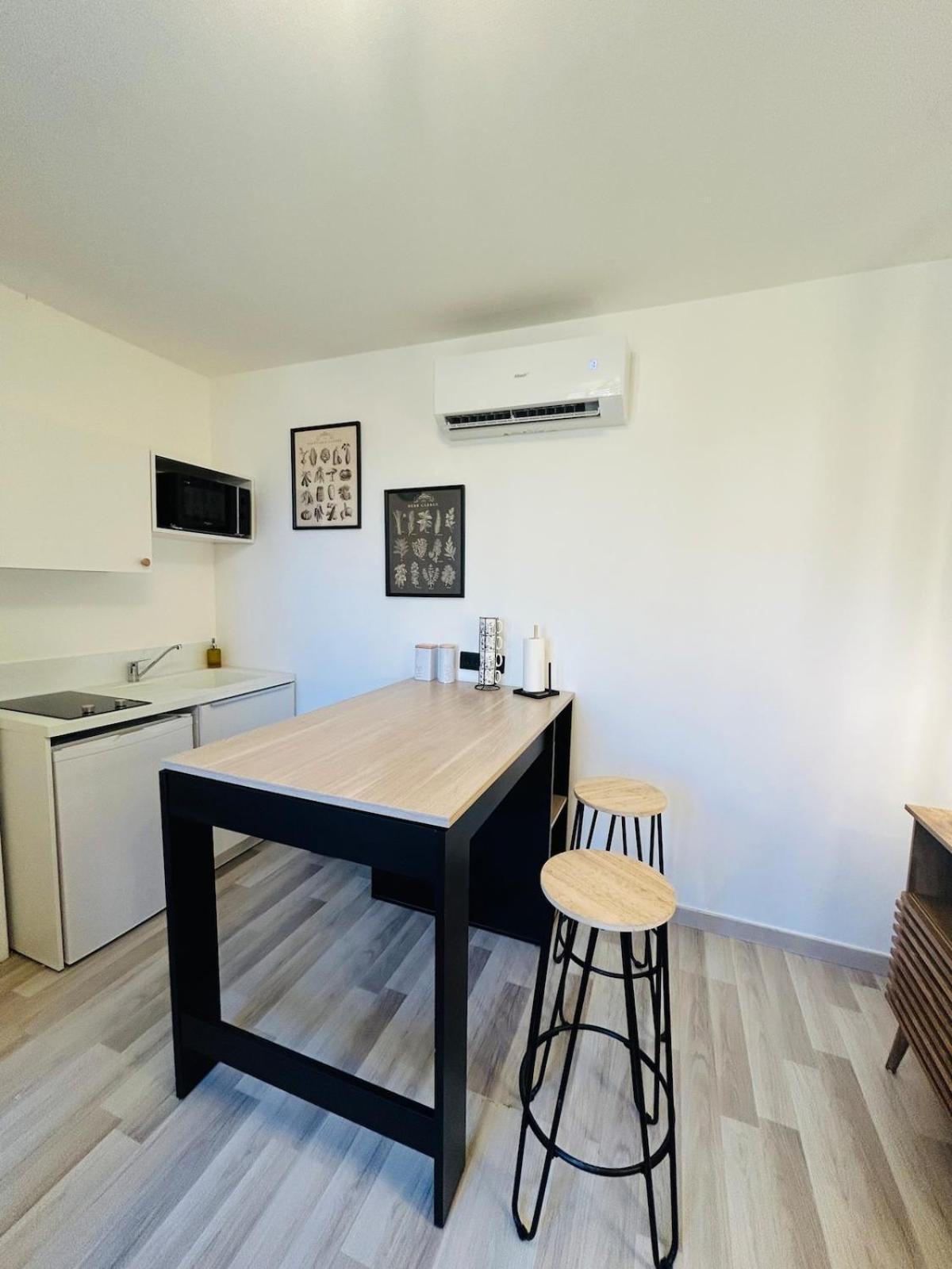 Appartement Charmant Proche Gare Тур Екстер'єр фото